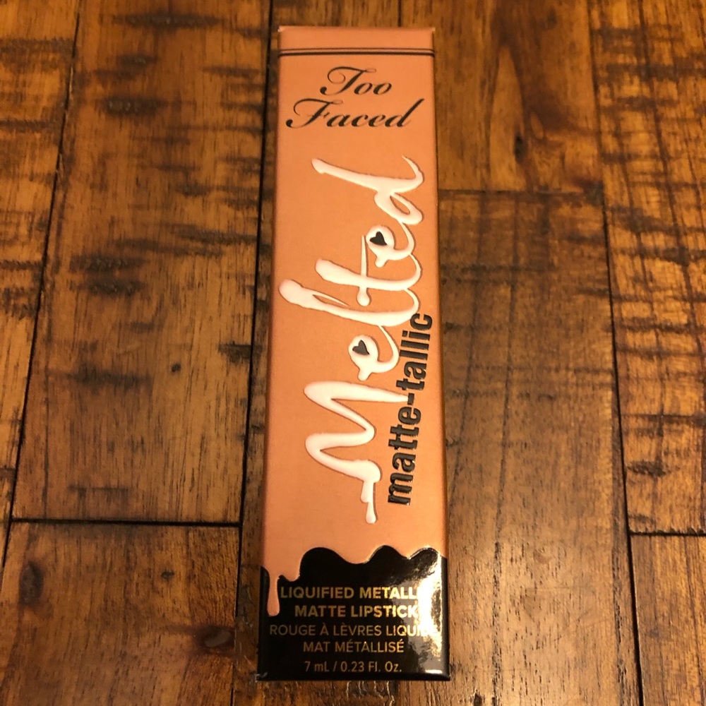 Too Faced Melted Matte-tallic.